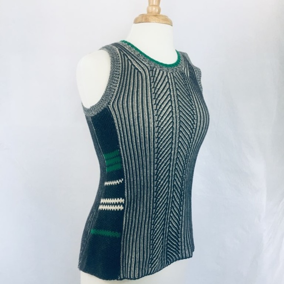 3/$15 CAbi Trident Knit Sleeveless Sweater Tunic - Picture 2 of 7